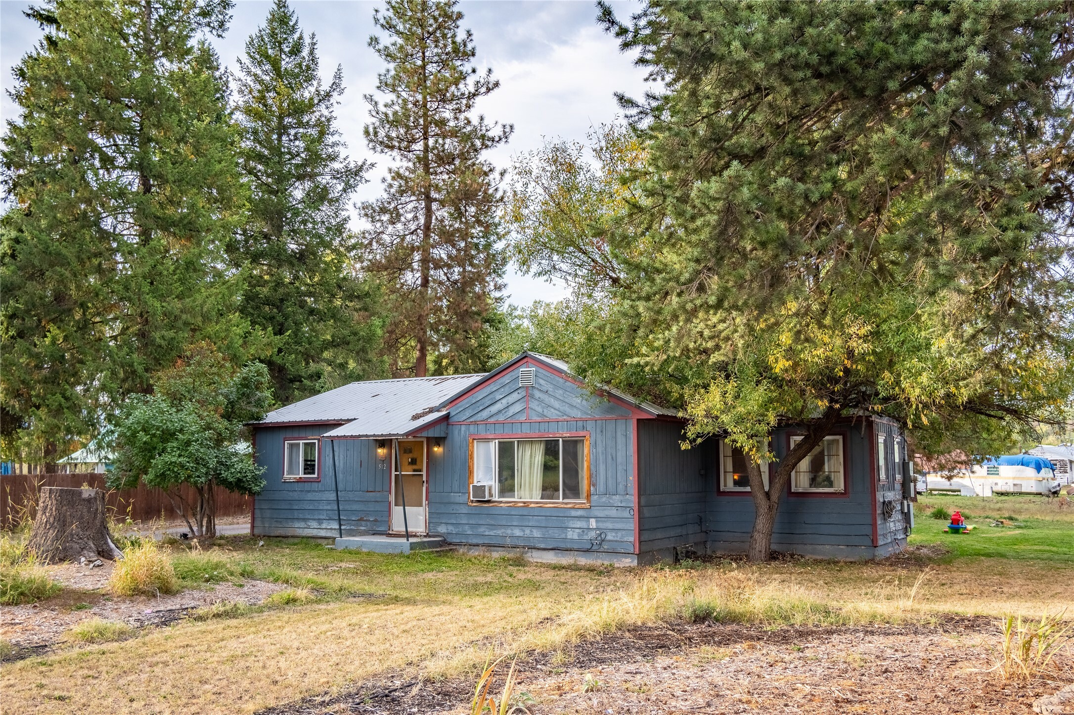 Property Photo: 512 W 6th Street MT 59923