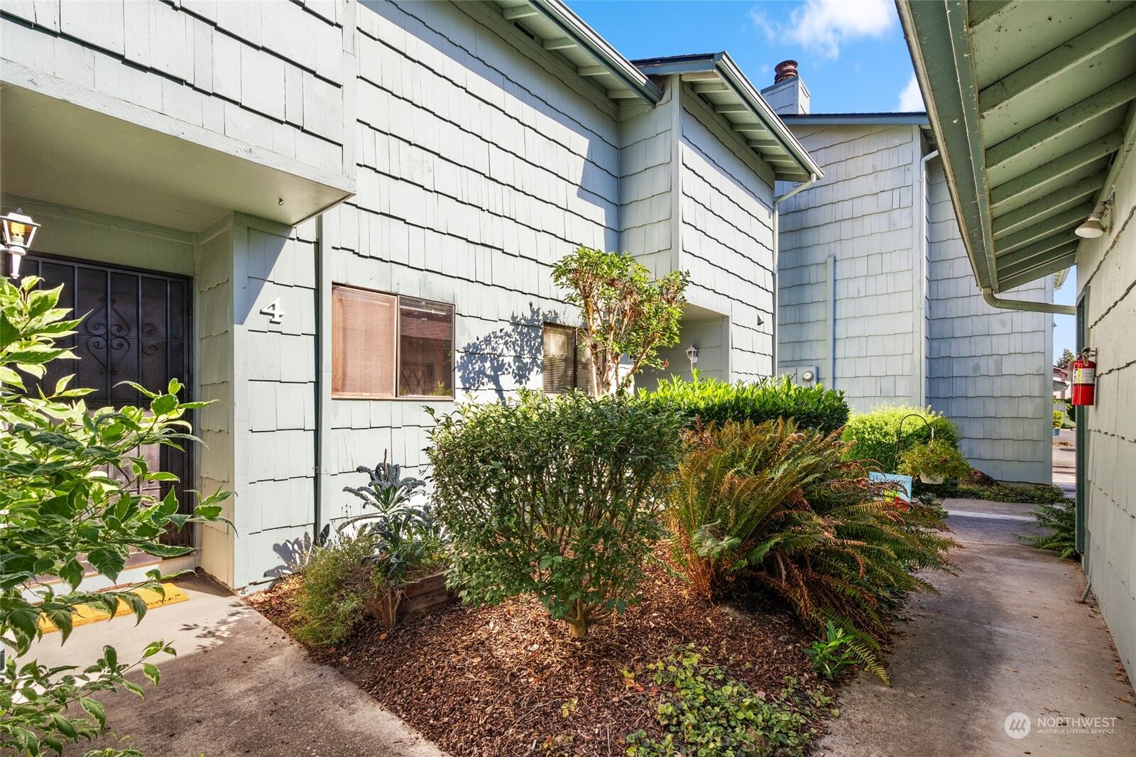 Property Photo: 2353 40th Avenue 4 WA 98632