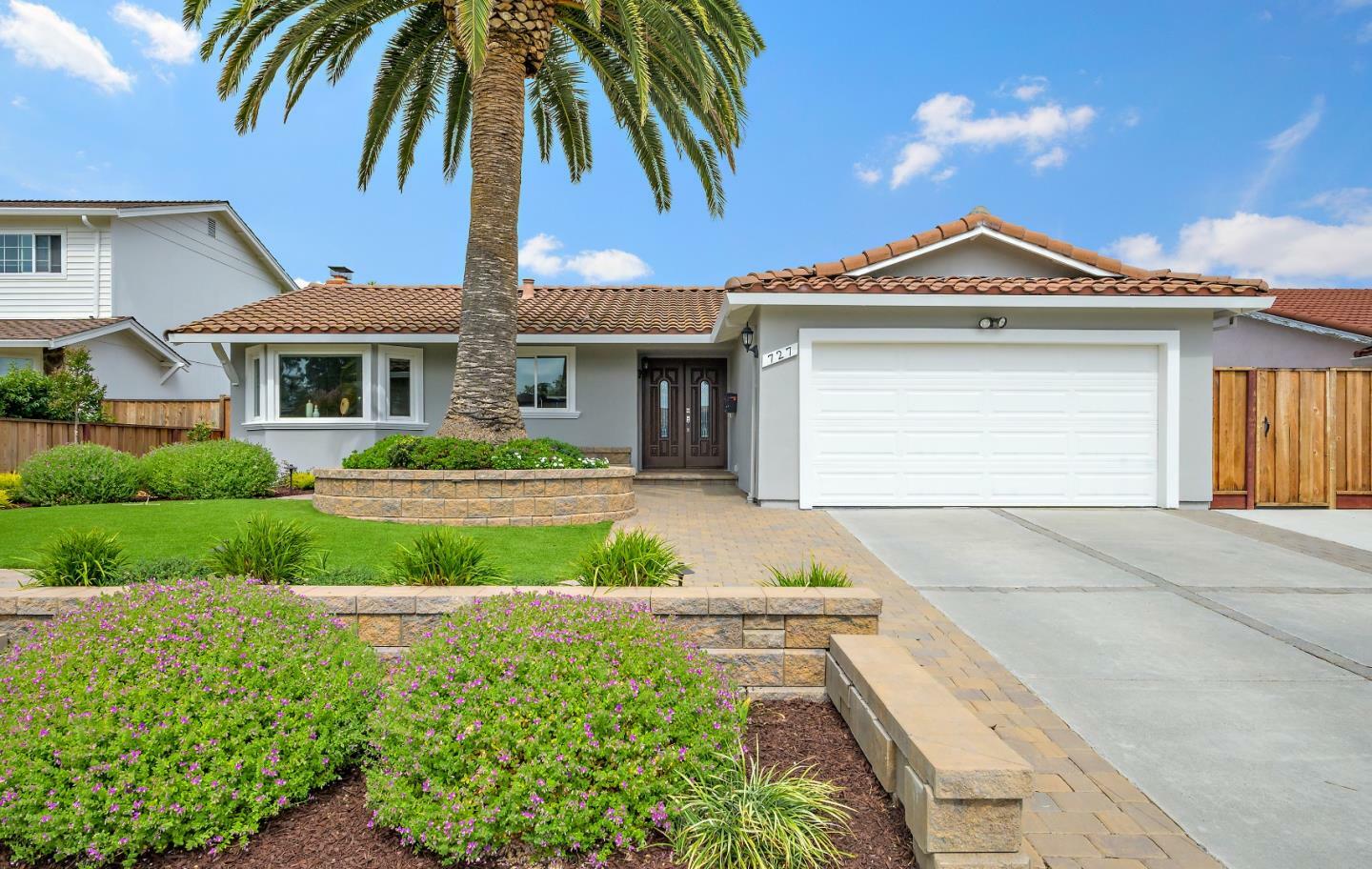 Property Photo:  727 Liverpool Way  CA 94087 