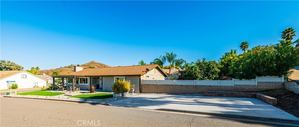 Property Photo:  23301 Running Bear Circle  CA 92587 