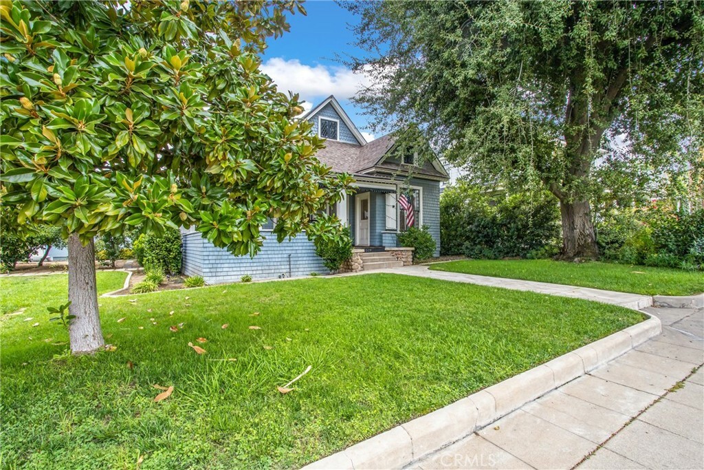 Property Photo: 519 Cajon Street CA 92373