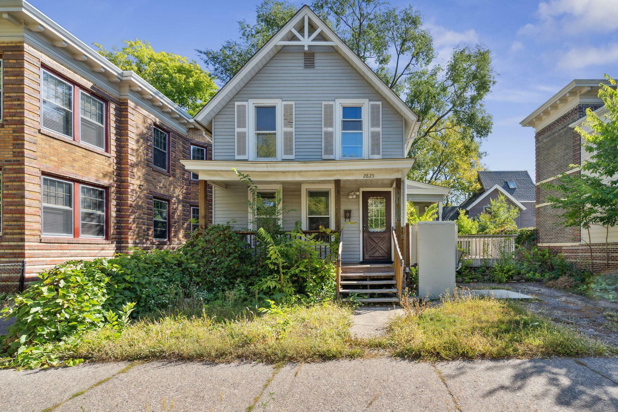 Property Photo: 2825 Pleasant Avenue MN 55408