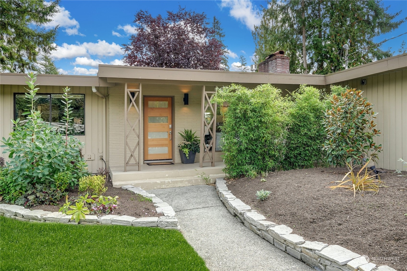 Property Photo: 2522 155th Avenue SE WA 98007