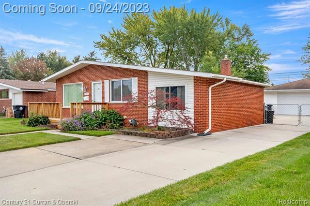 Property Photo:  30801 Lonnie Boulevard  MI 48185 