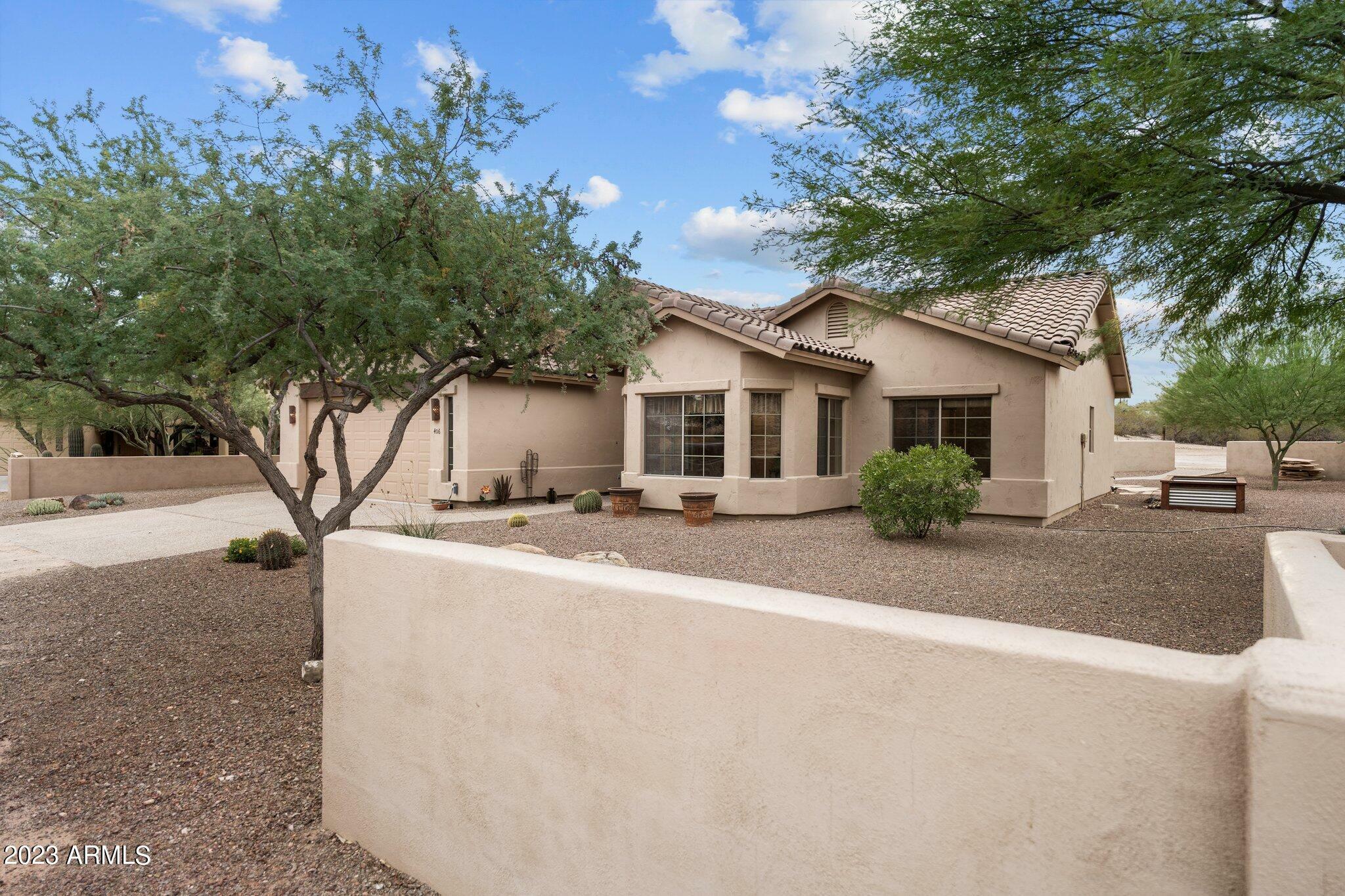 Property Photo:  406 N Mariposa Drive  AZ 85390 