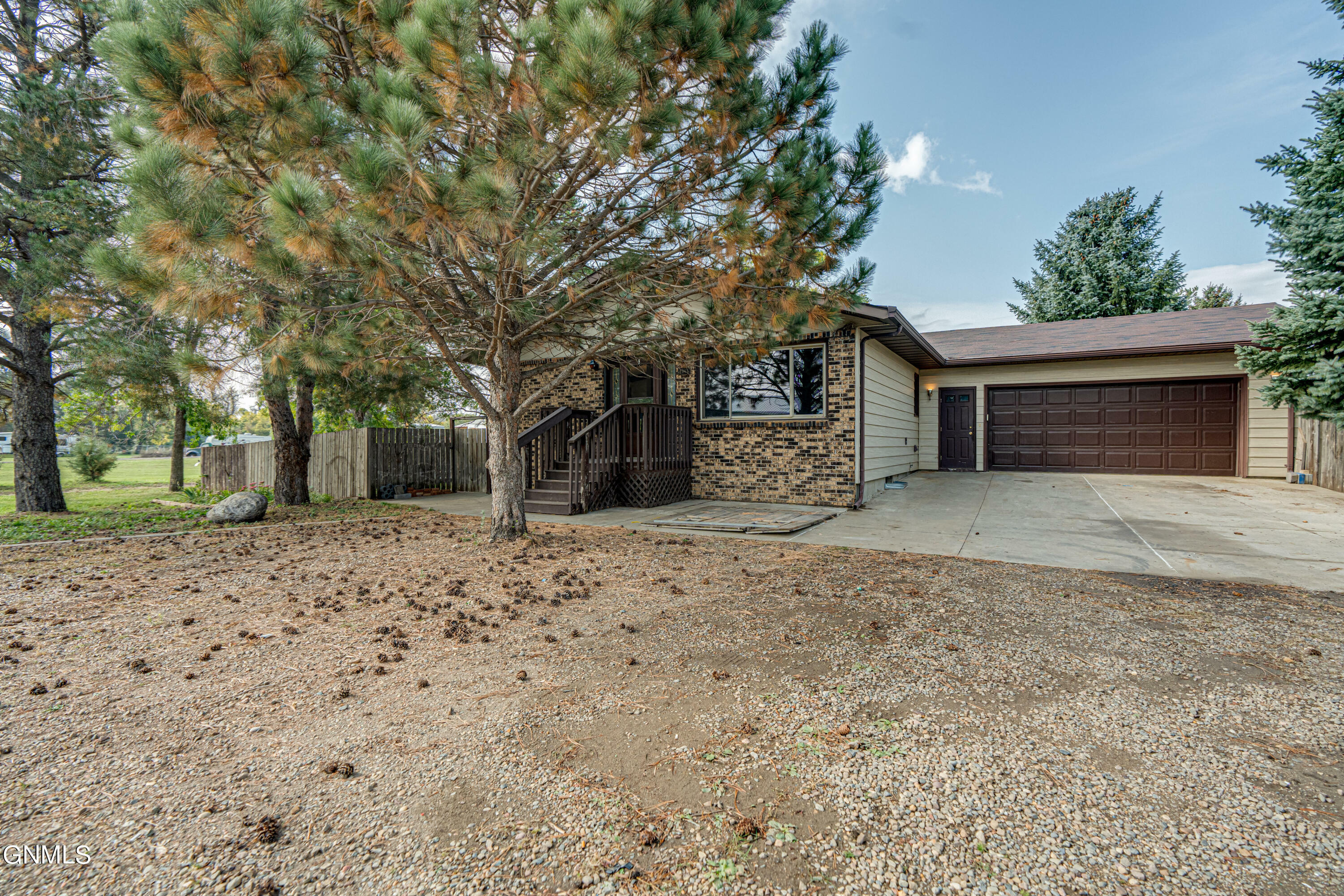 Property Photo: 4065 Sunny Drive S ND 58554