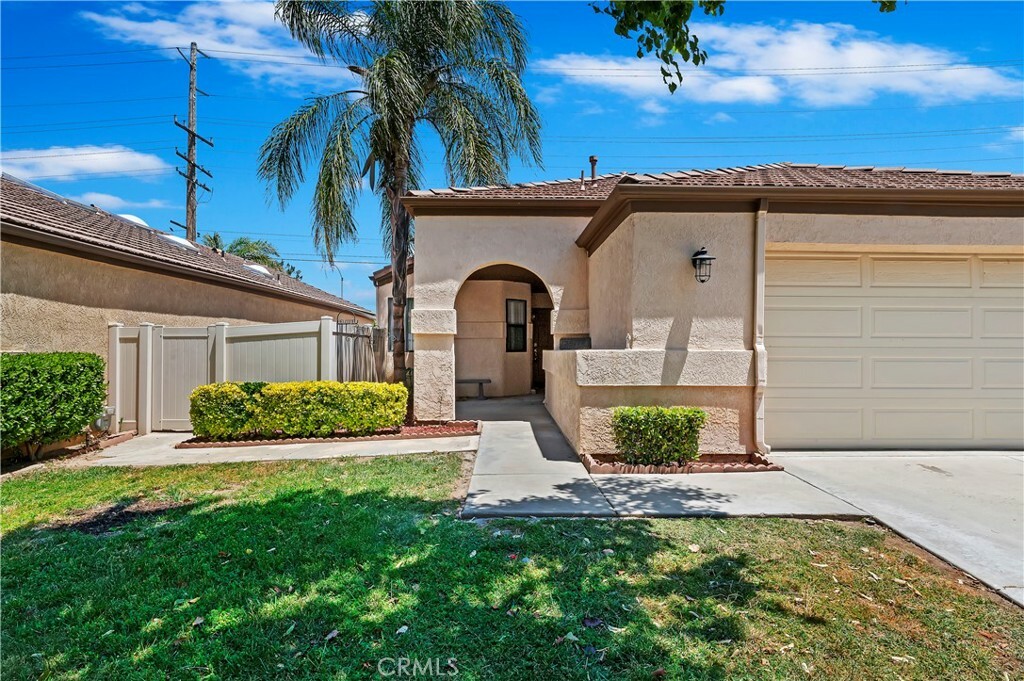 Property Photo:  26772 Calle Gregorio  CA 92585 