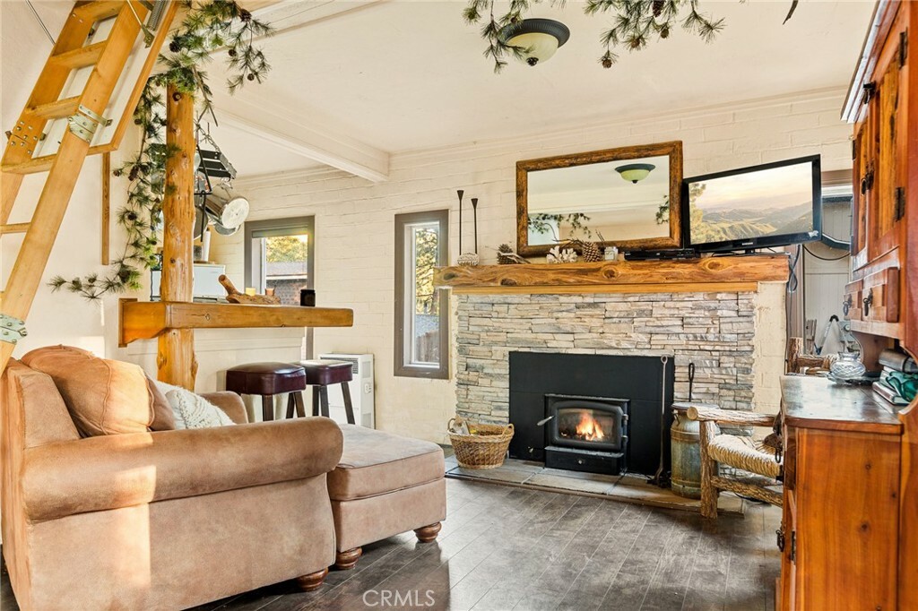 Property Photo:  2466 Ridge Road  CA 92382 