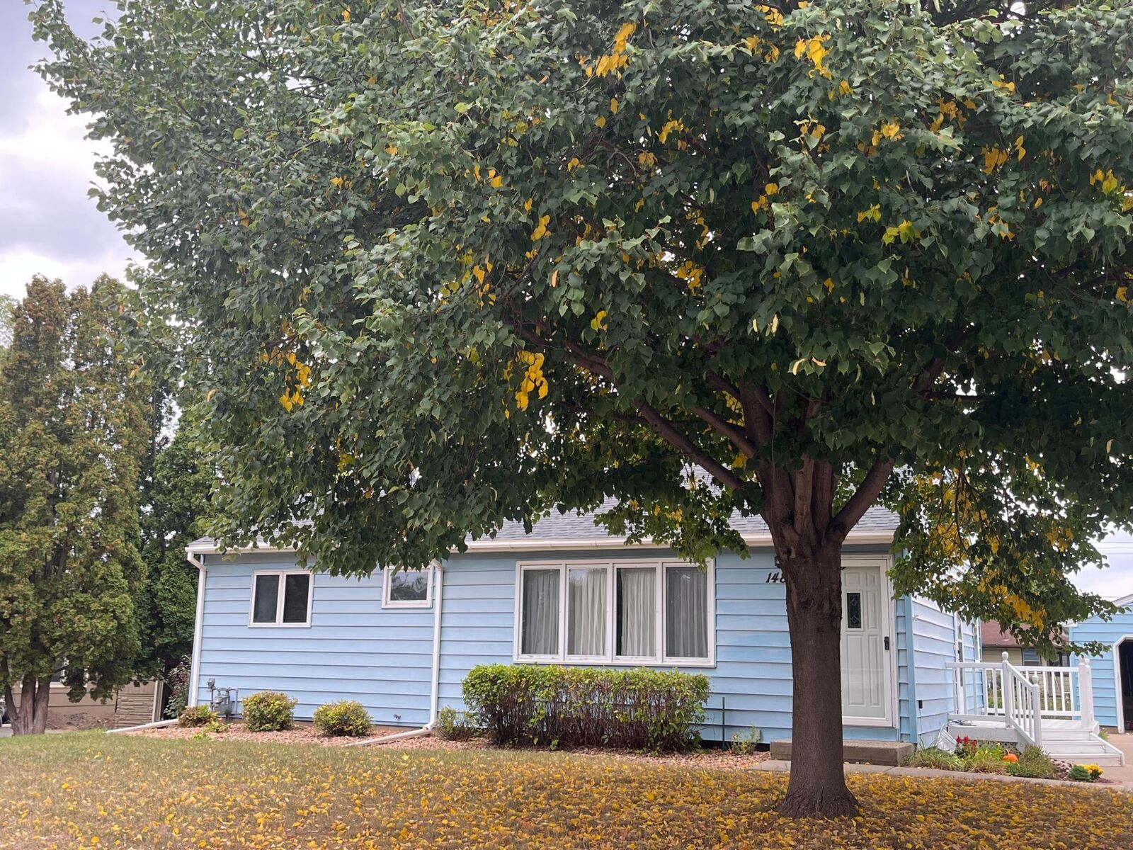 Property Photo: 1487 Cope Avenue E MN 55109