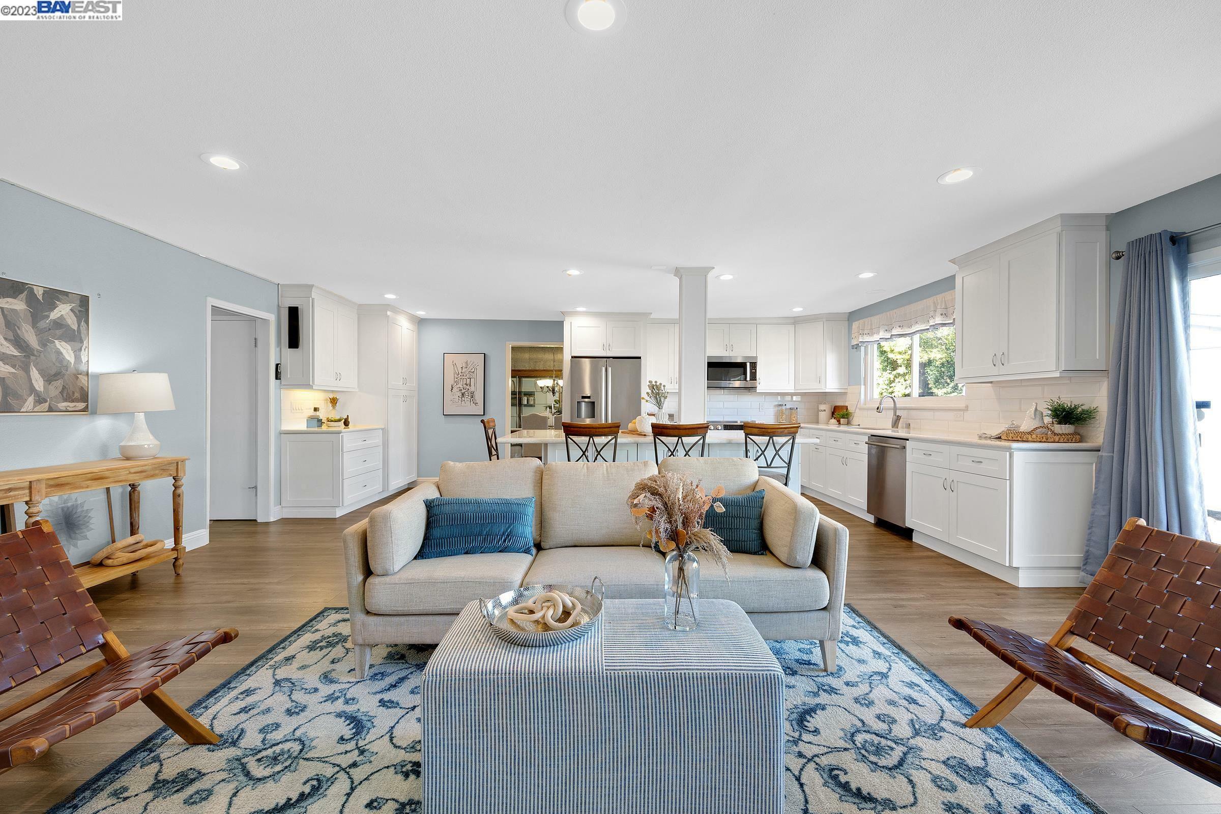 Property Photo: 660 Brighton Way CA 94551