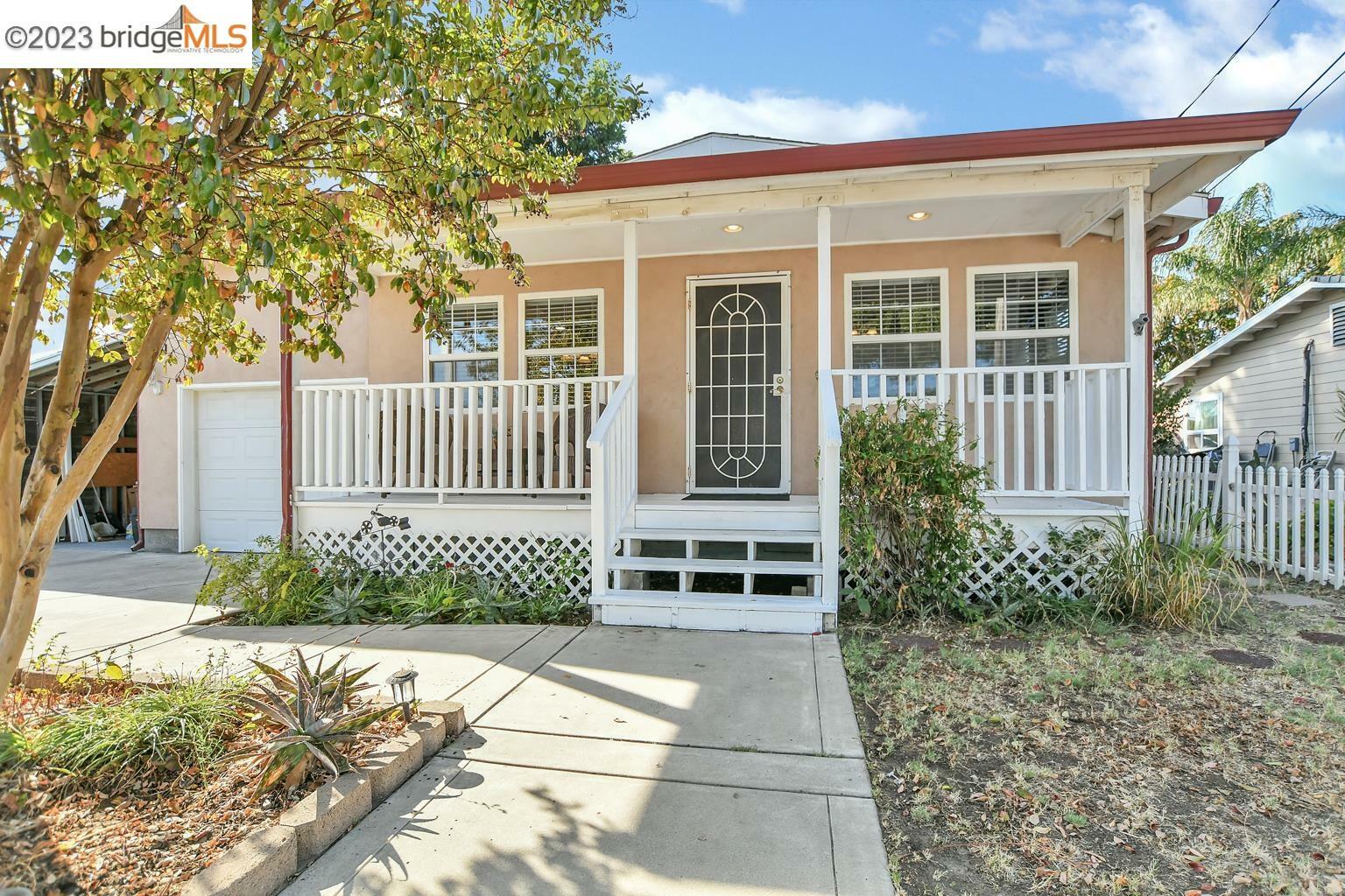 Property Photo: 51 Applegate Ln CA 94561