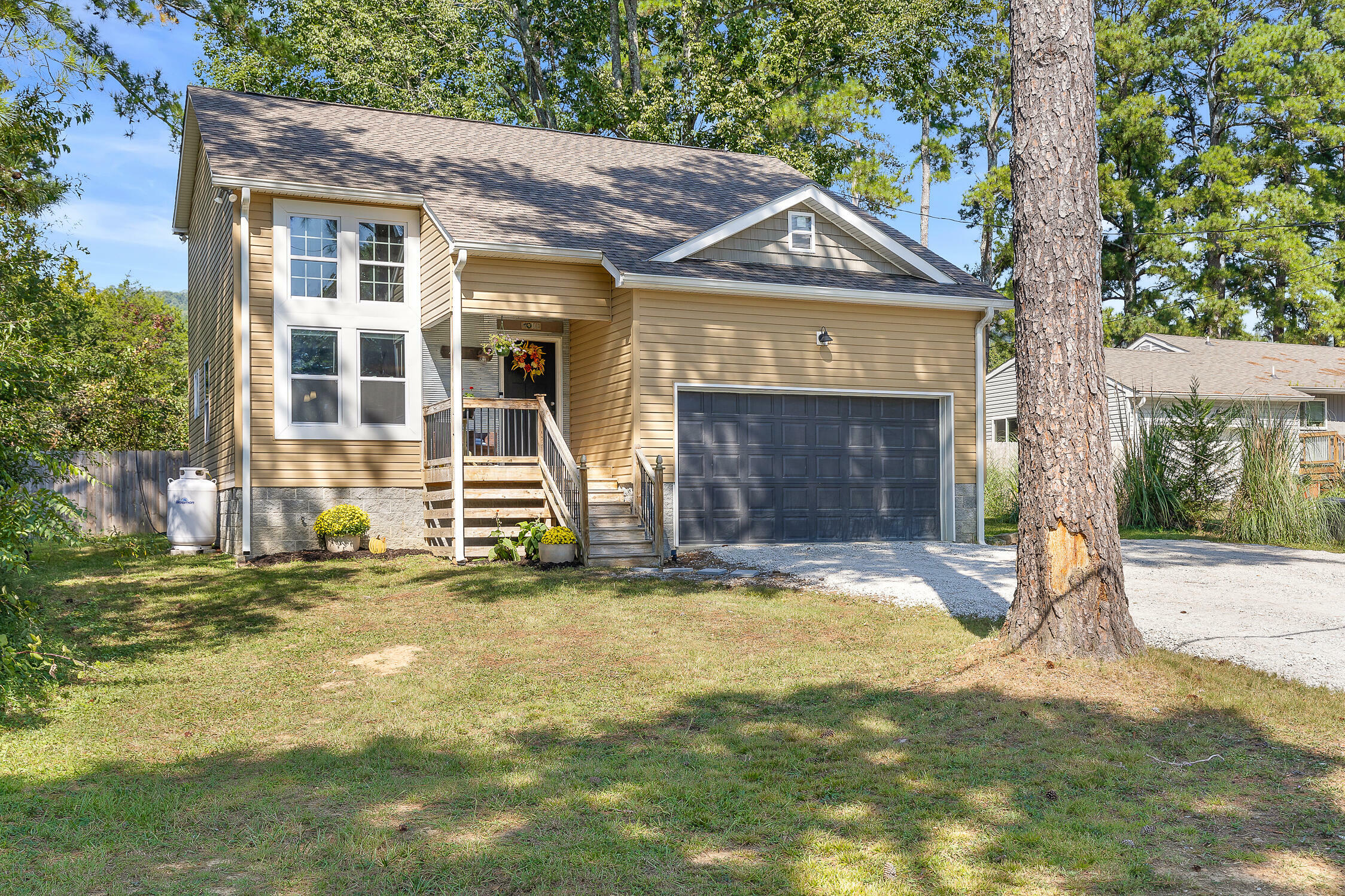 Property Photo:  443 Poplar St  GA 30752 