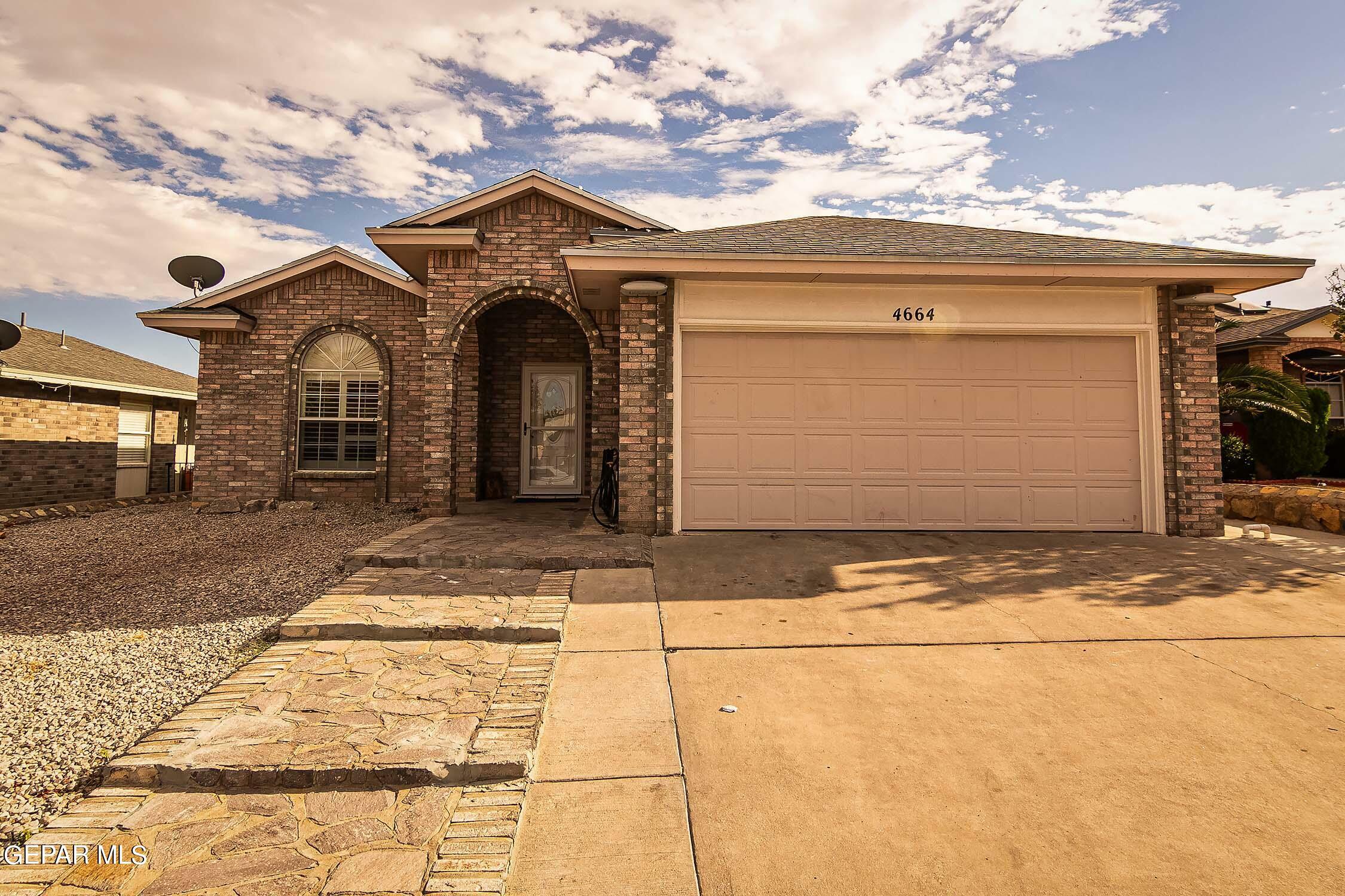 Property Photo:  4664 Robert Acosta Drive  TX 79934 