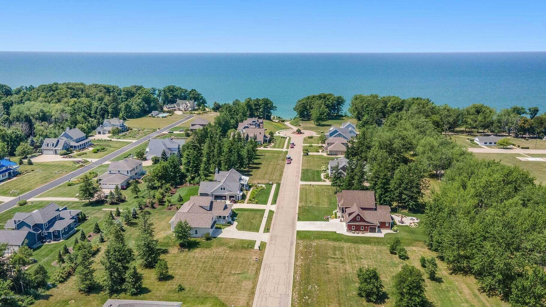 Property Photo:  7152 Windcliff Drive Drive  MI 49090 