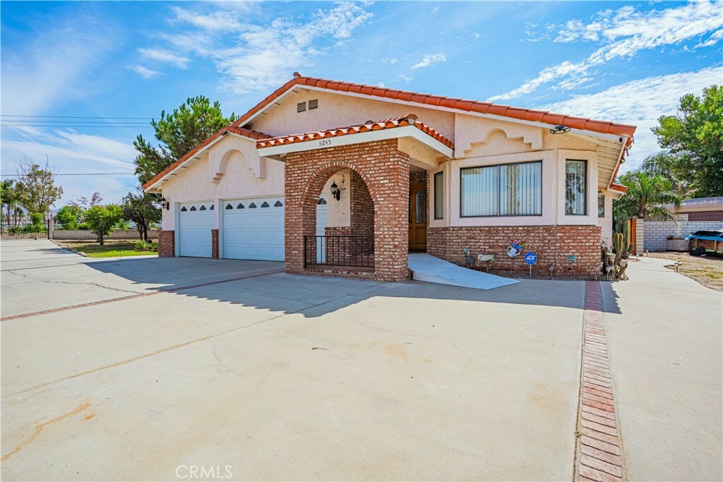 Property Photo:  31245 Montgomery Avenue  CA 92567 