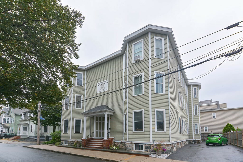 Property Photo: 146 Clifton Street 4 MA 02148