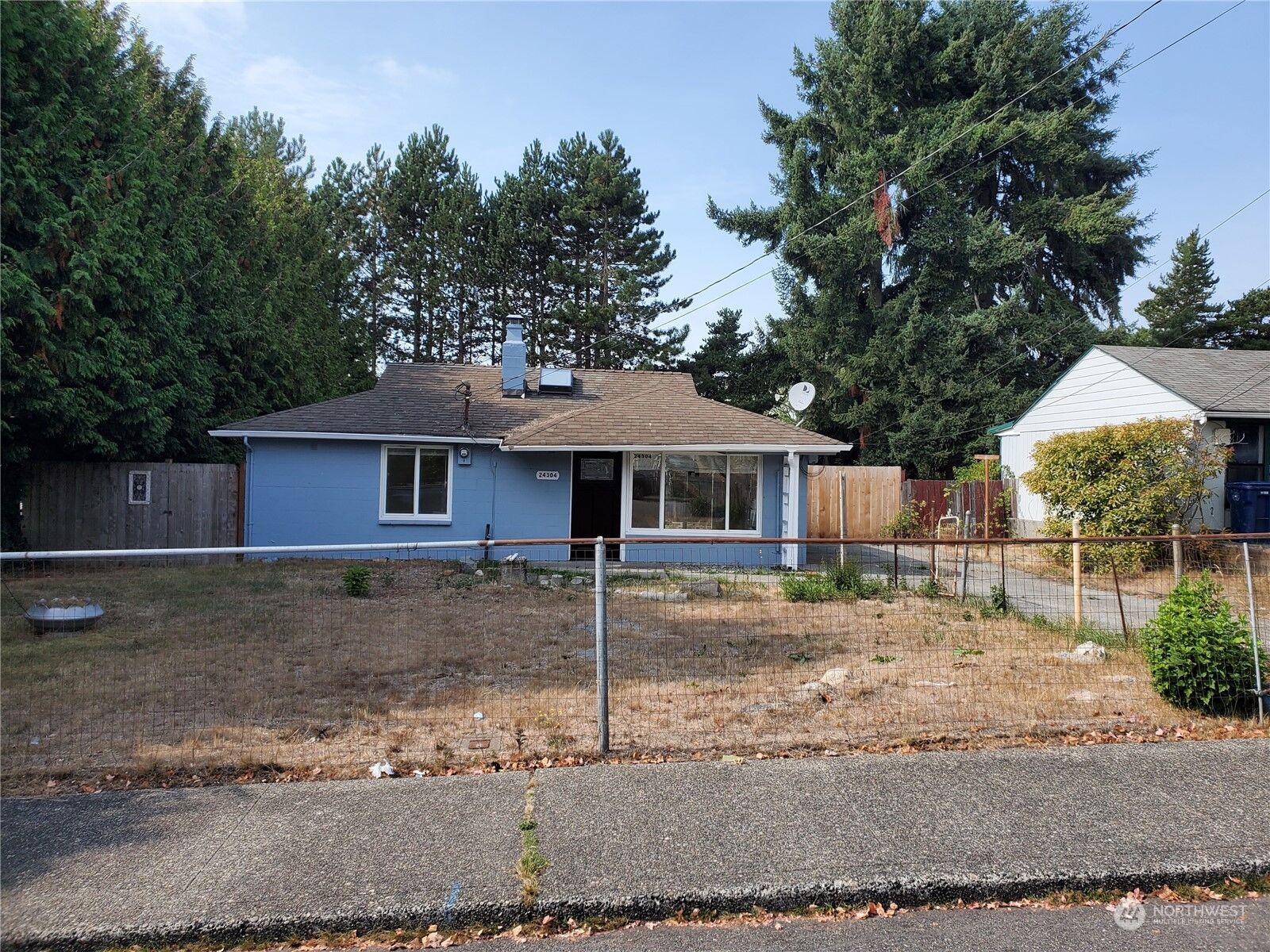 Property Photo:  24304 59th Avenue W  WA 98403