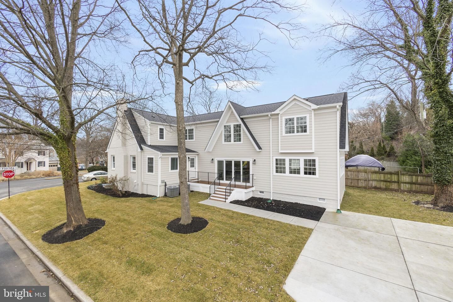 Property Photo:  2428 N Florida Street  VA 22207 