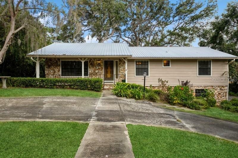 Property Photo: 235 Kincaid Avenue FL 32724