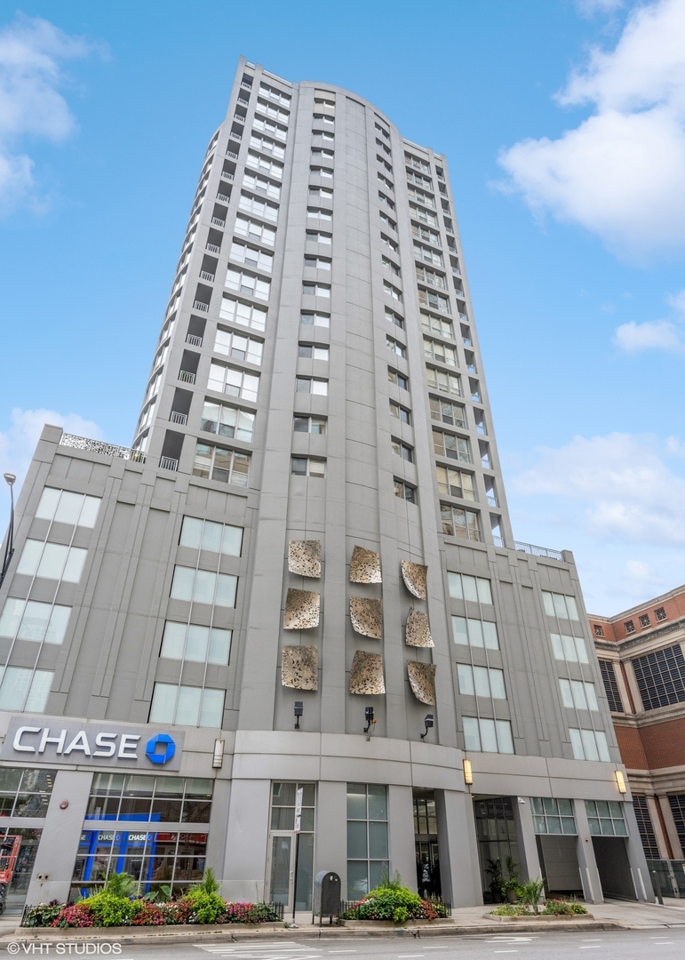 Property Photo:  600 N Dearborn Street 1106  IL 60654 