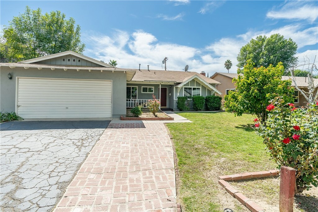 Property Photo:  22654 Marlin Place  CA 91307 