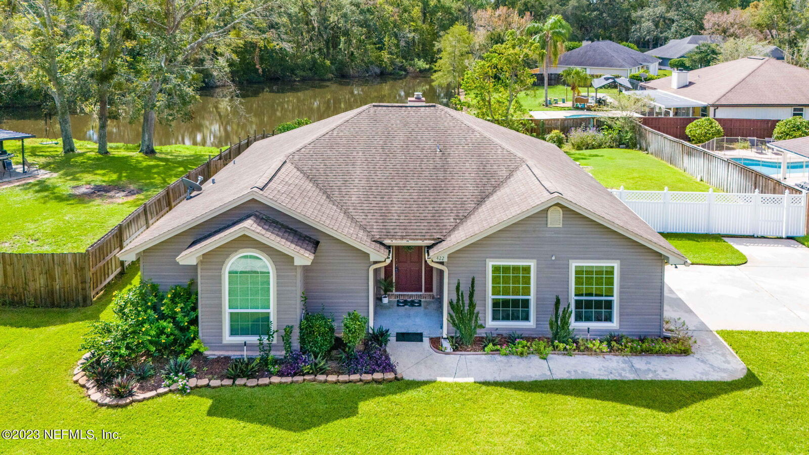 Property Photo: 422 Baybrook Drive FL 32003