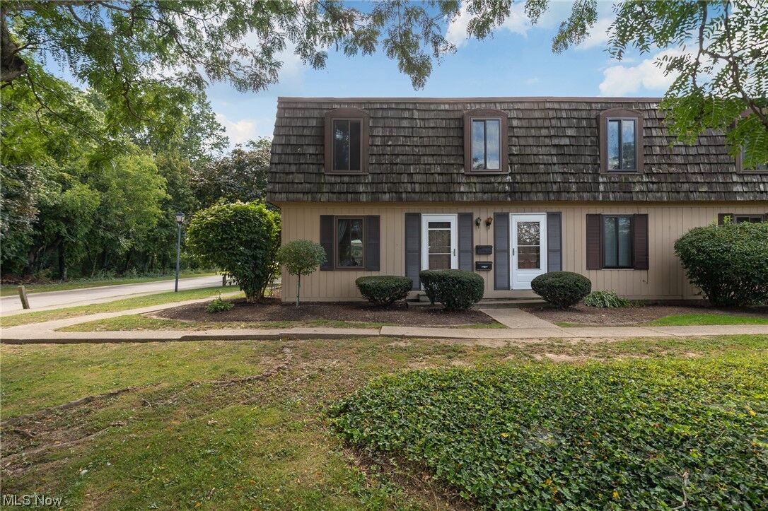 Property Photo:  1651 Mentor Avenue 101  OH 44077 