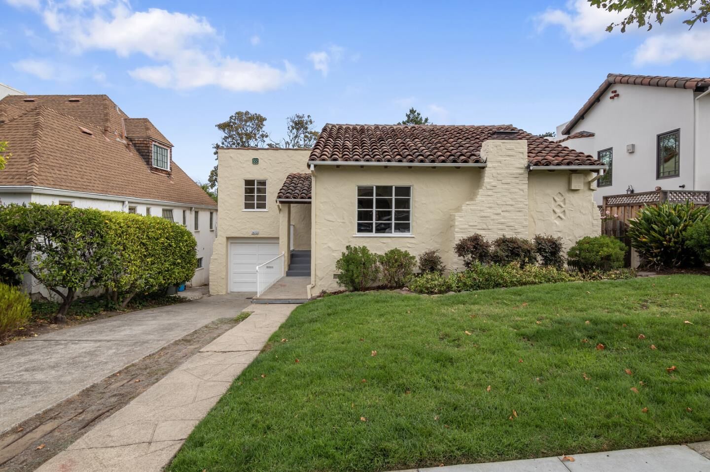 Property Photo: 1472 Drake Avenue CA 94010