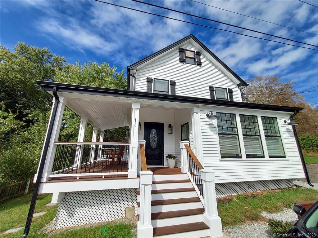 Property Photo:  11 Prospect Hill  CT 06417 