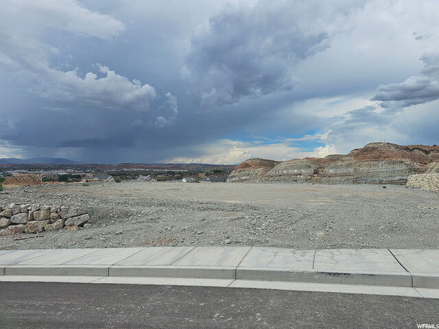 Property Photo: 1029 E Tomahawk Dr 502 UT 84780