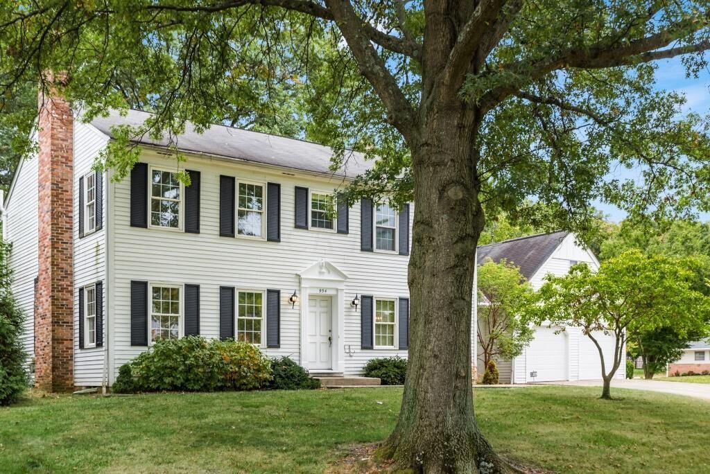 Property Photo: 954 Lornaberry Lane OH 43213