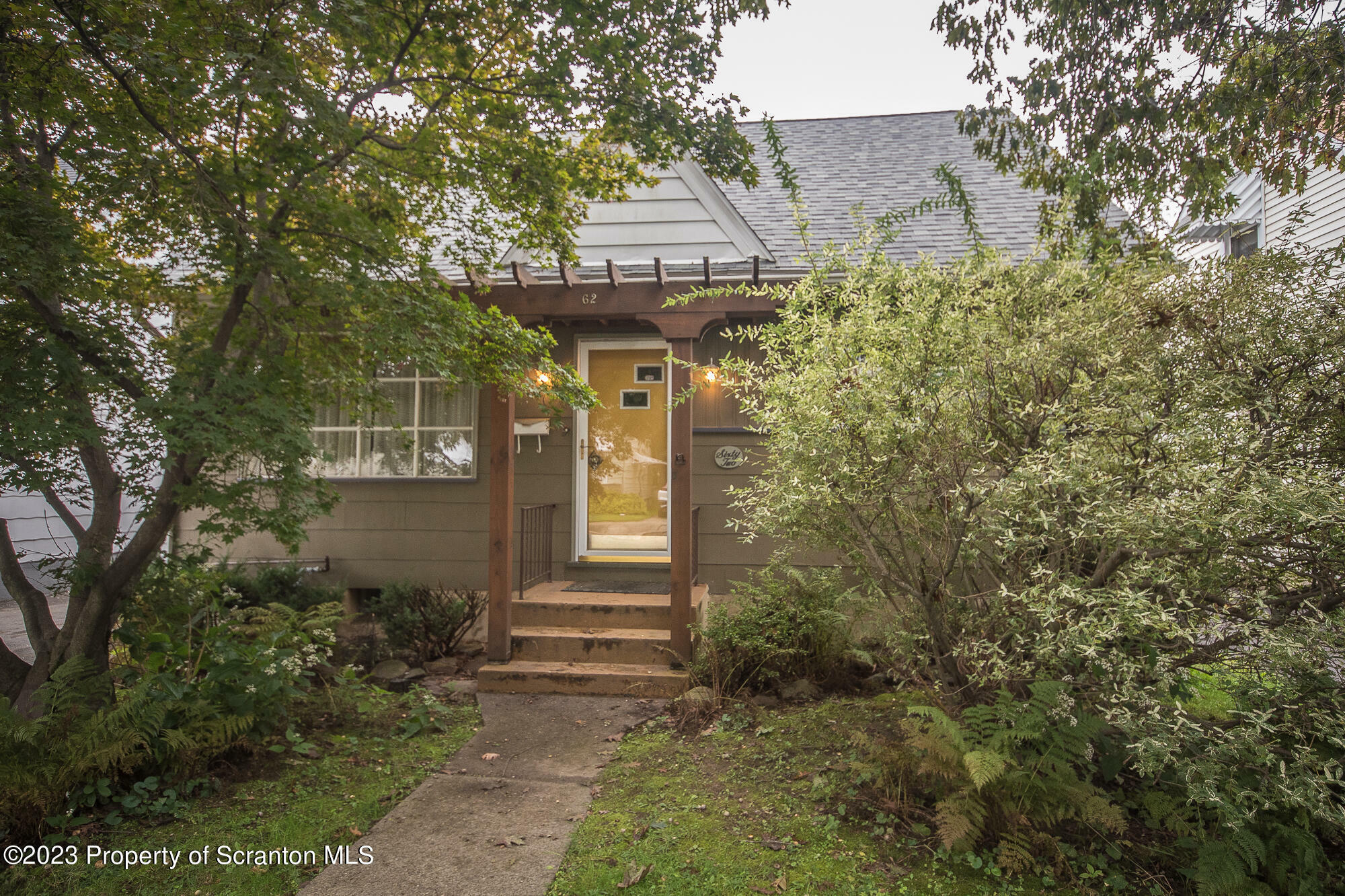 Property Photo:  62 Catlin Avenue  PA 18702 