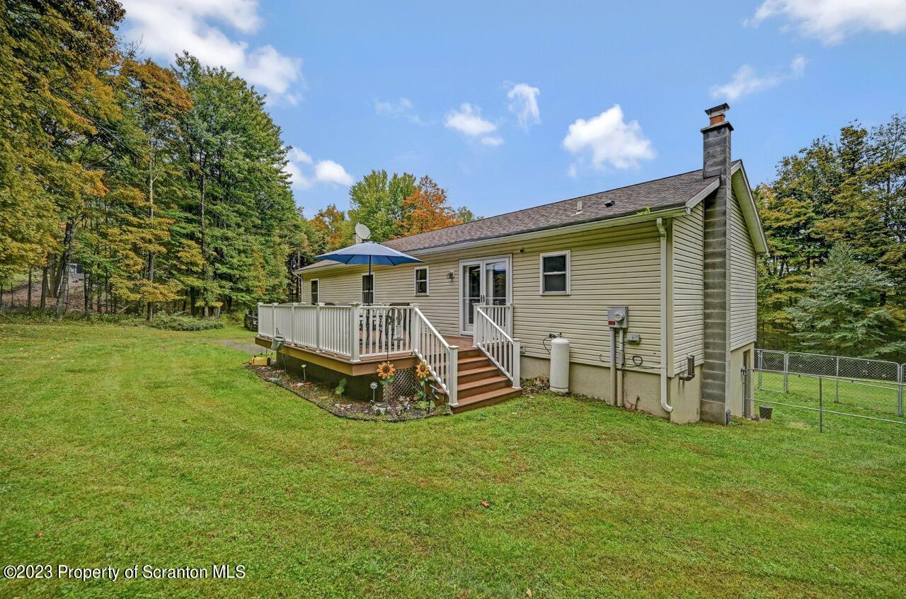 Property Photo:  1325 Mill Creek Road  PA 18445 