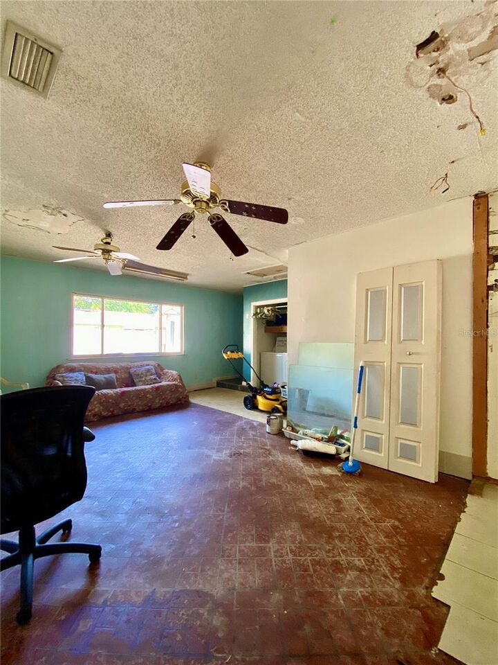Property Photo:  9975 68th Street N  FL 33782 
