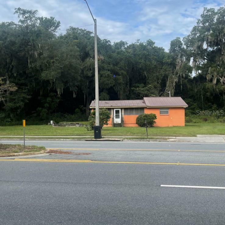 Property Photo:  3002 NW 43rd Street  FL 32606 