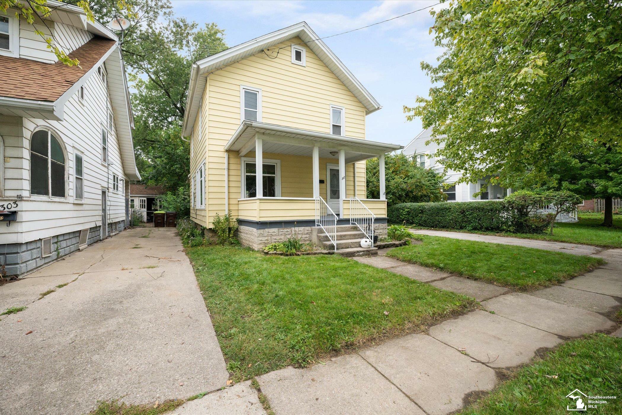 307 E Lorain  Monroe MI 48162 photo