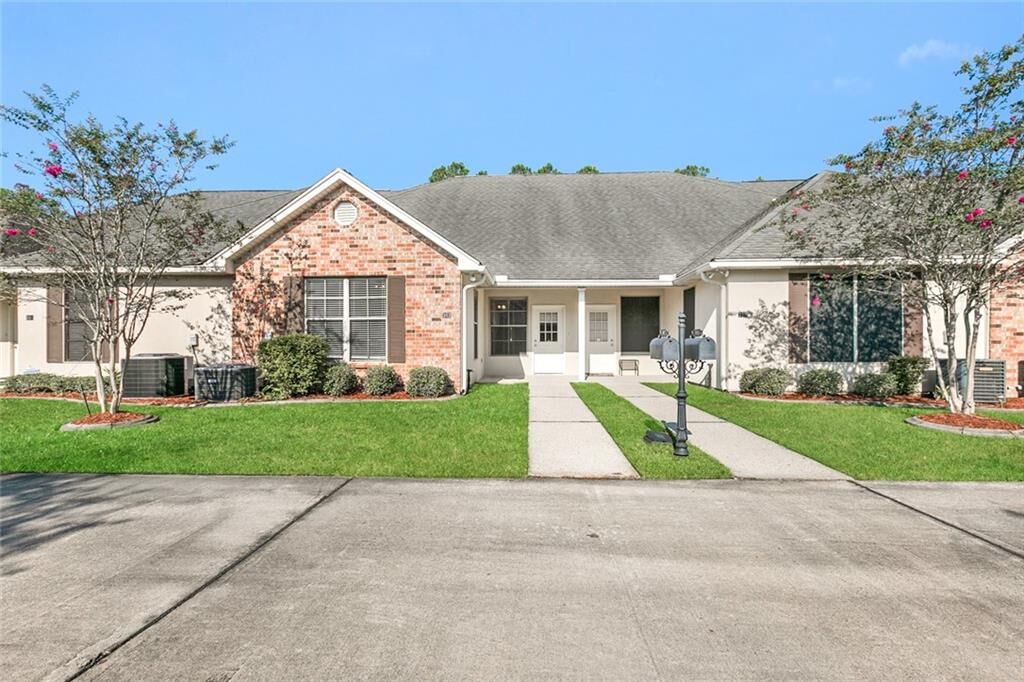 Property Photo: 40145 Taylors Trail 302 LA 70461