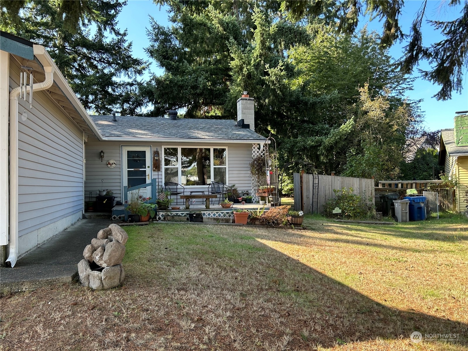 Property Photo:  25335 117th Place SE  WA 98030 