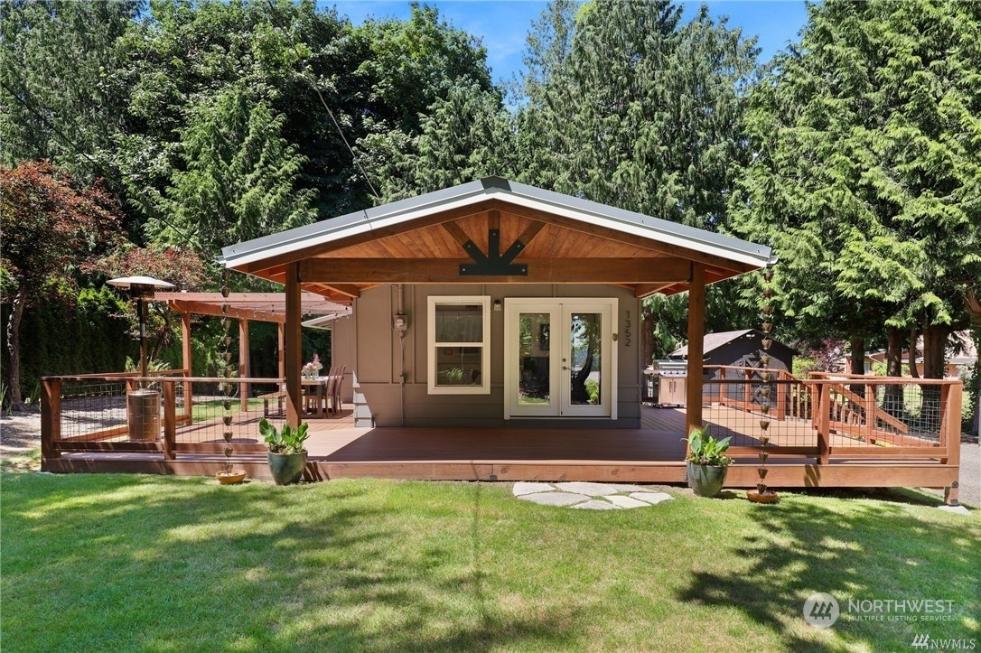 1352 Puget Drive E  Port Orchard WA 98366 photo