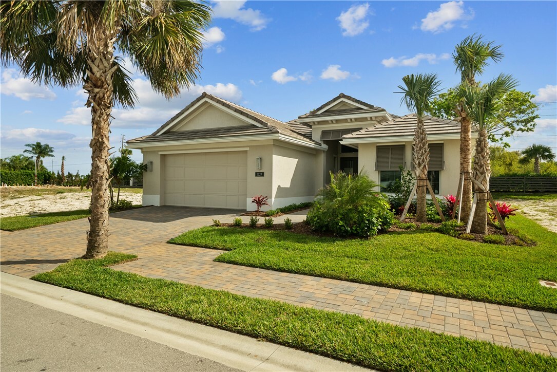 Property Photo:  4127 Lucaya Pointe Way  FL 32967 