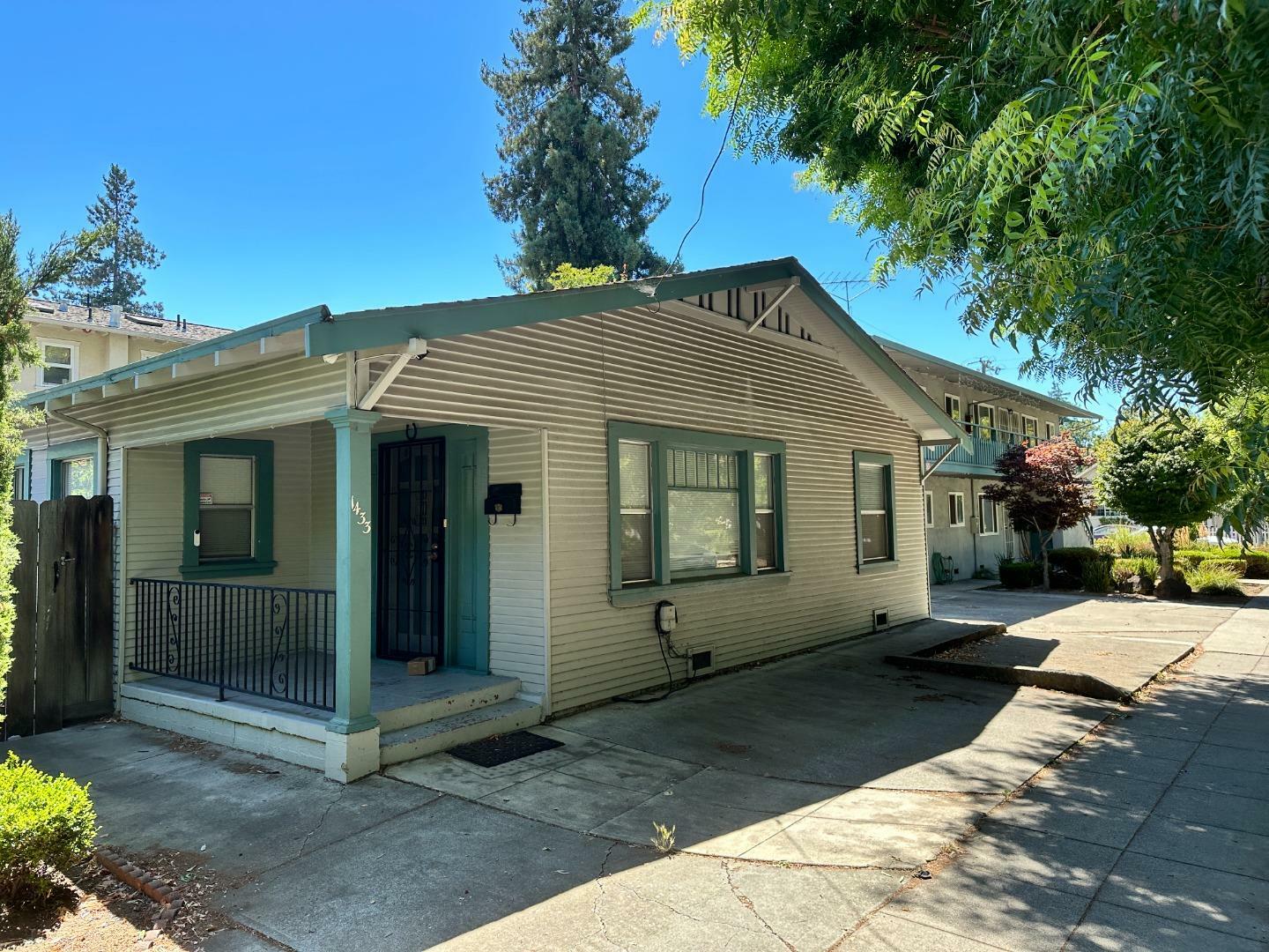 Property Photo: 1433-1455 Villa Street CA 94041
