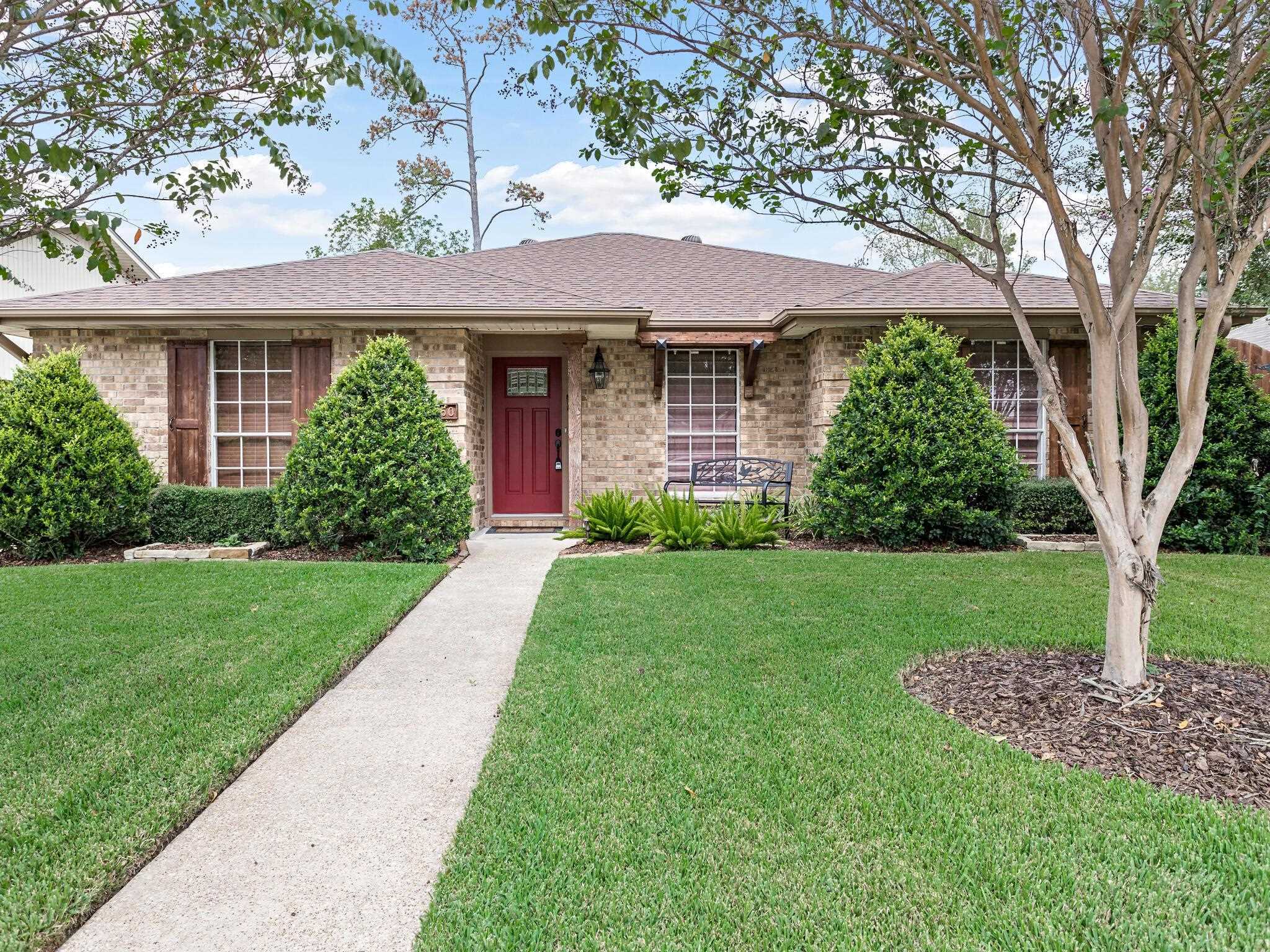 Property Photo:  2650 Evalon St  TX 77702 