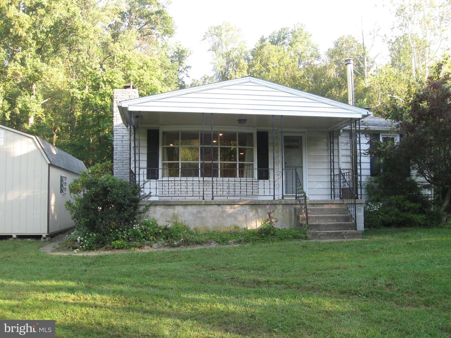 Property Photo:  1825 Mount Laurel Road  PA 19560 