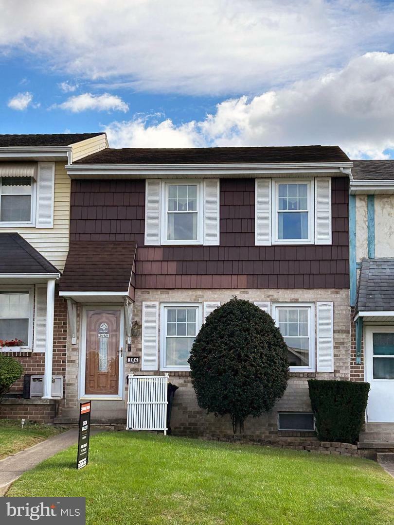 Property Photo:  104 Hanover Street  PA 17057 