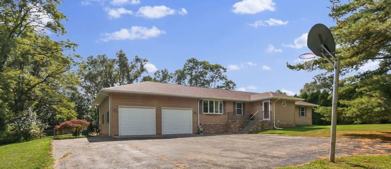 Property Photo: 544 E 900 IN 46391