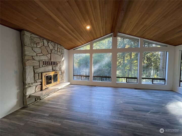 Property Photo:  15011 216th Avenue NE  WA 98077 