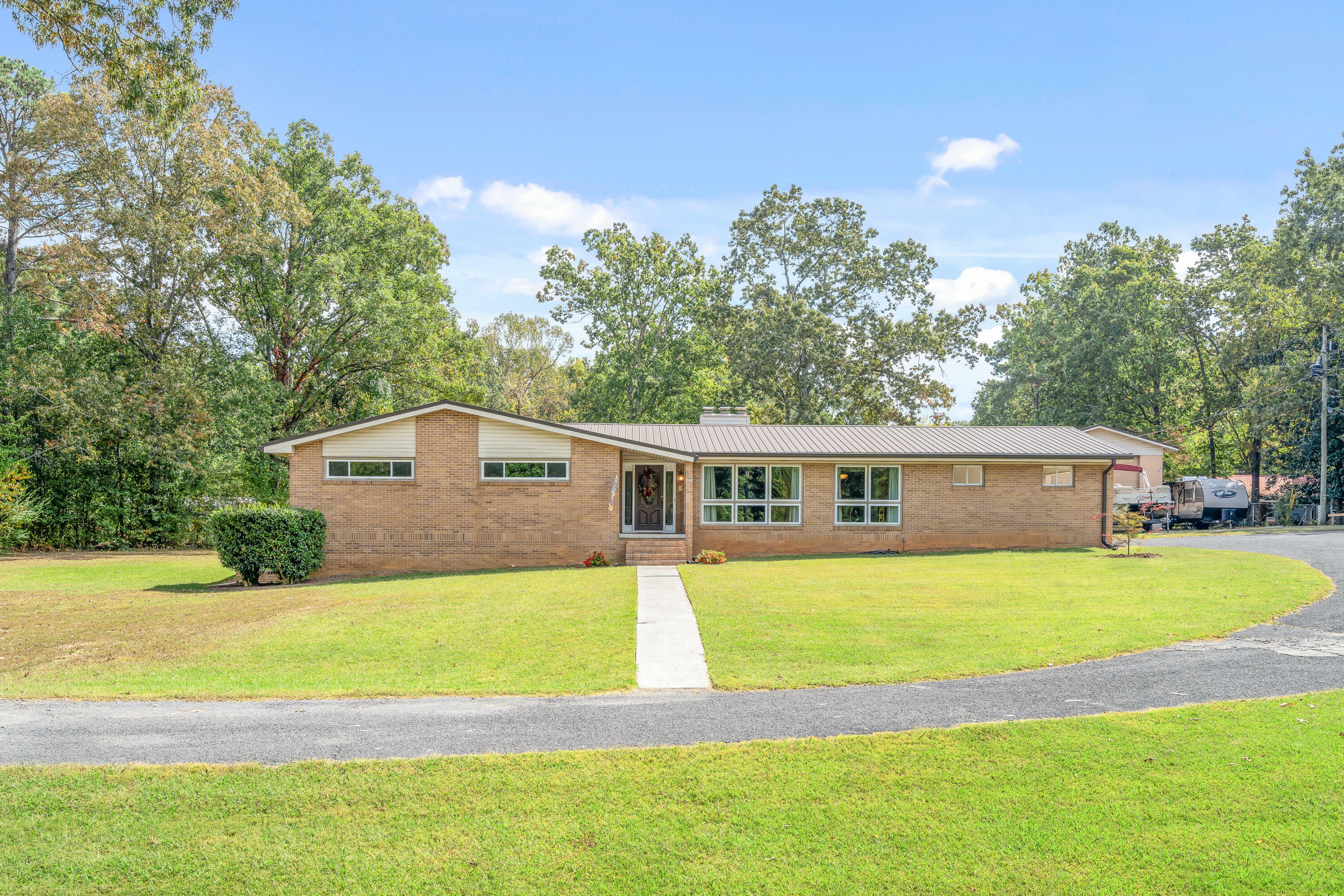 Property Photo:  604 Gi Maddox Pkwy  GA 30705 