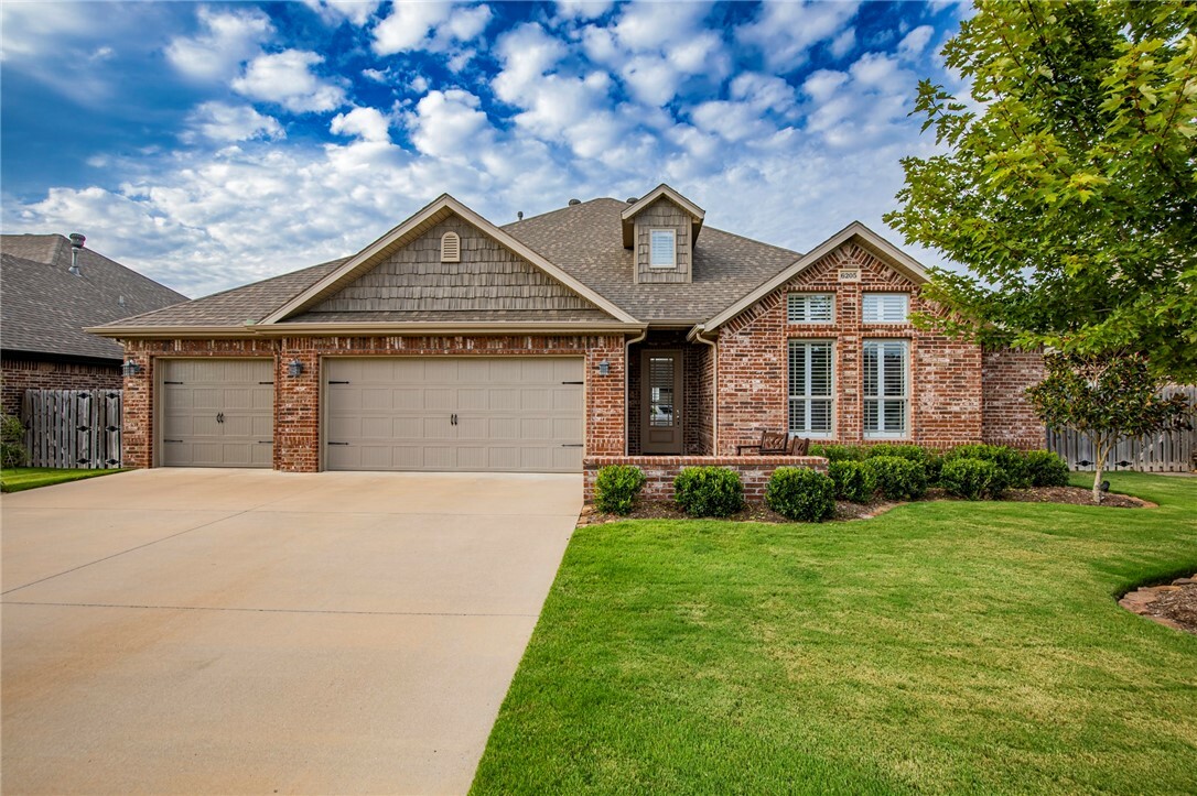 Property Photo:  6205 W Murfield Drive  AR 72758 