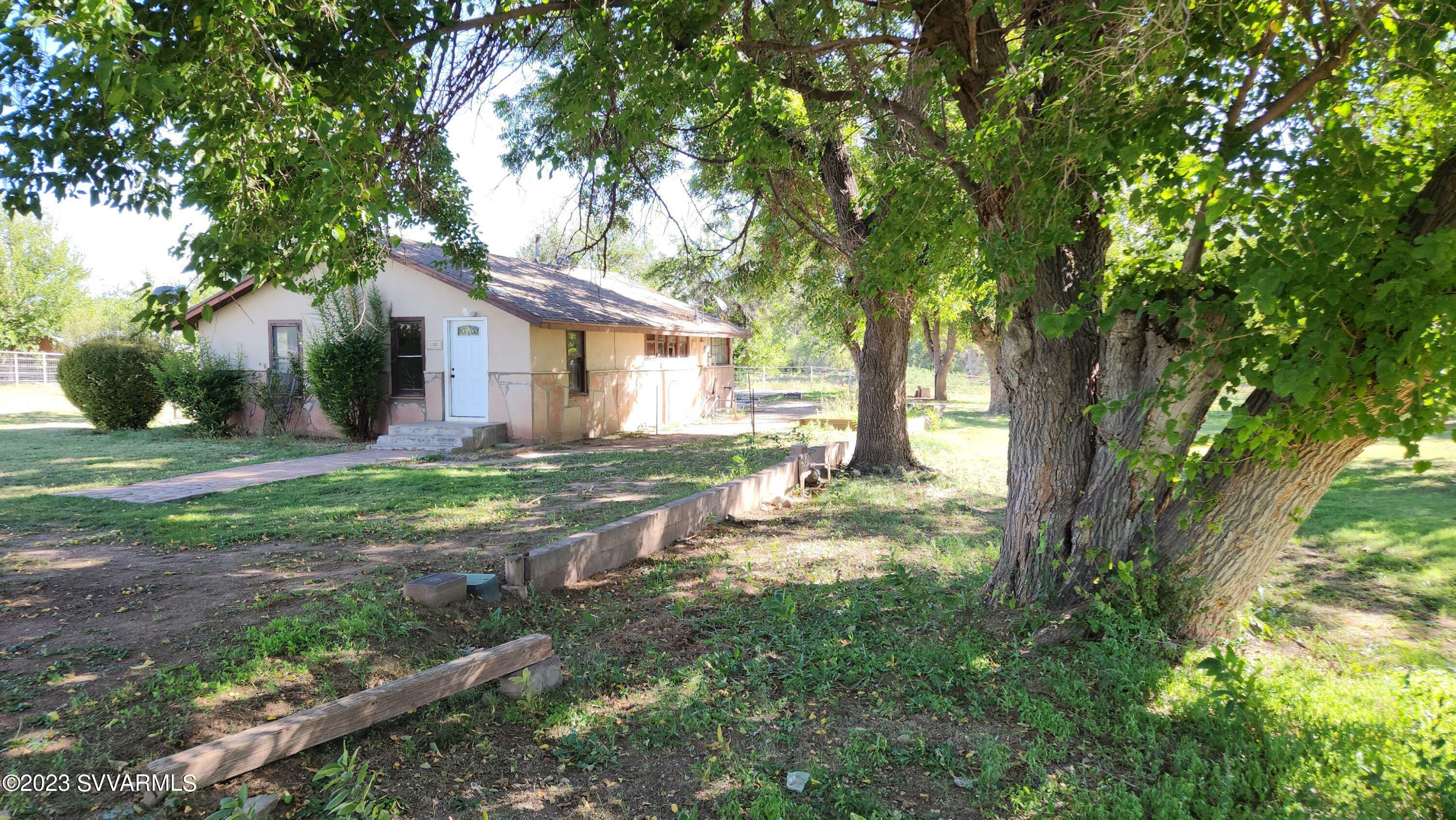 Property Photo:  2202 E Aspen St  AZ 86326 