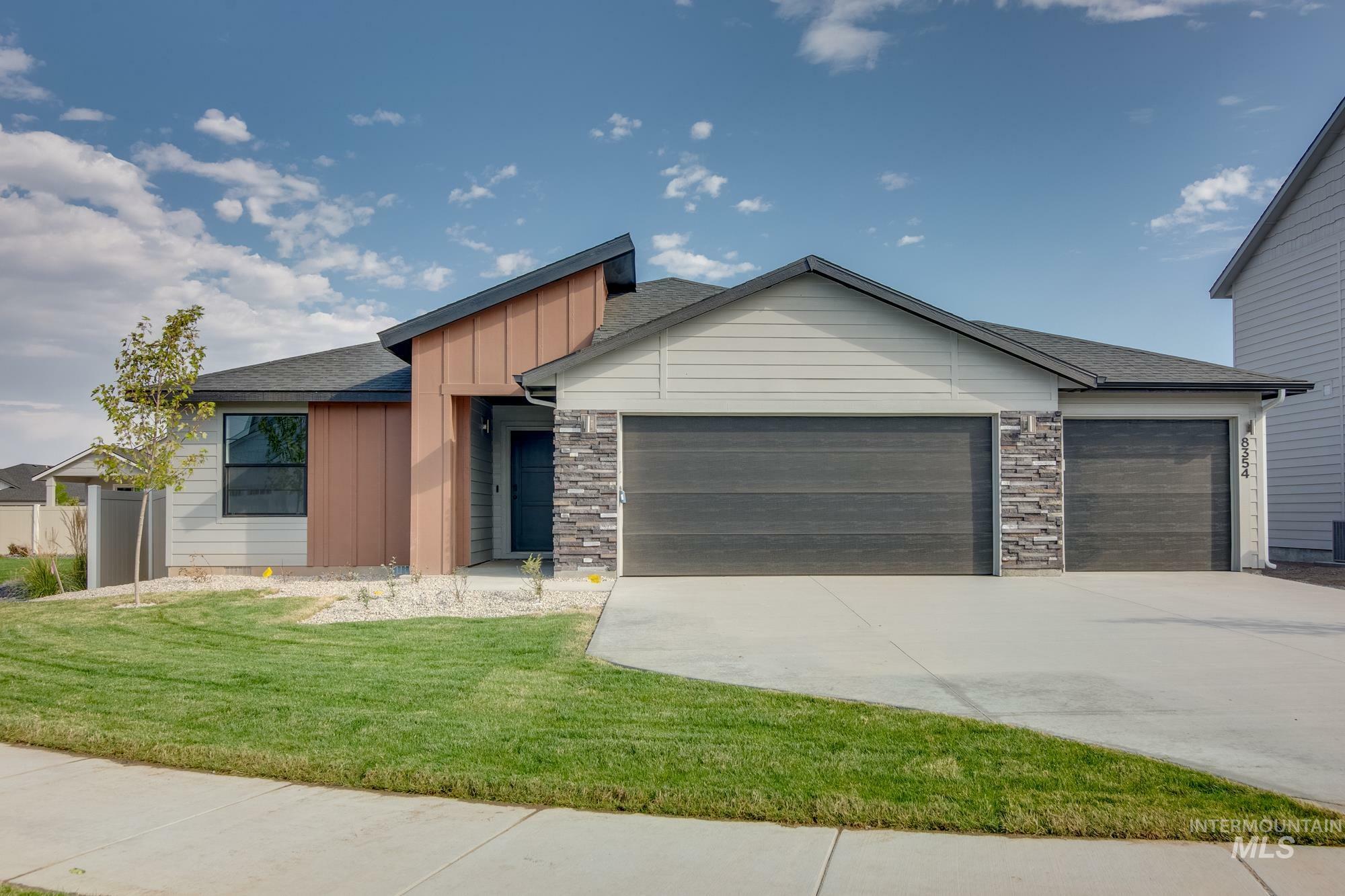 Property Photo: 16388 Taggart Ave ID 83607